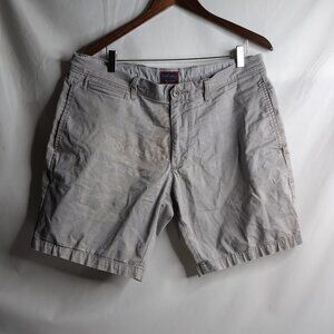 UNTUCKit Men's Beige Shorts Cargo/Hiking/Utility, Size 34